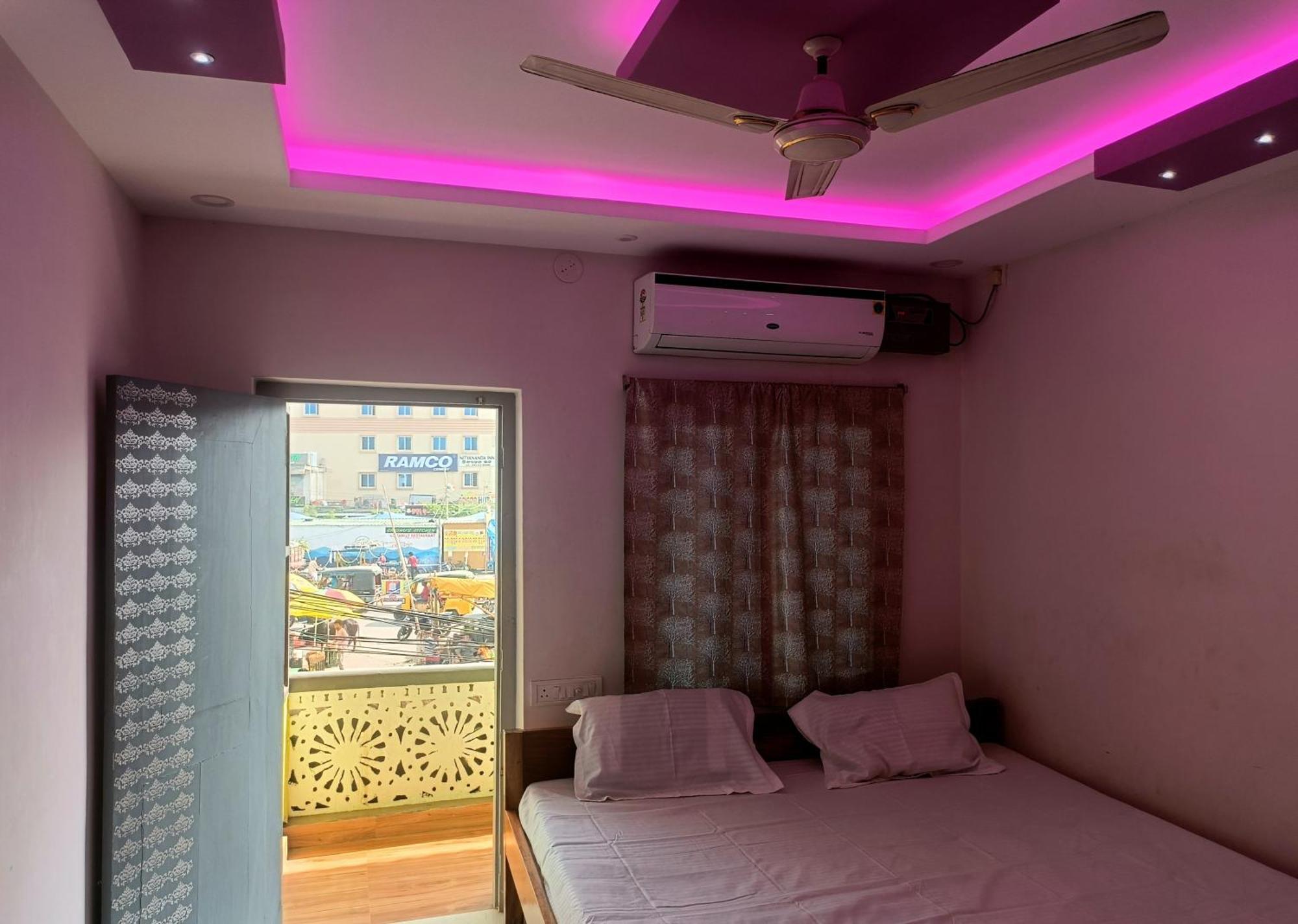 Hotel Grand View 普里 外观 照片