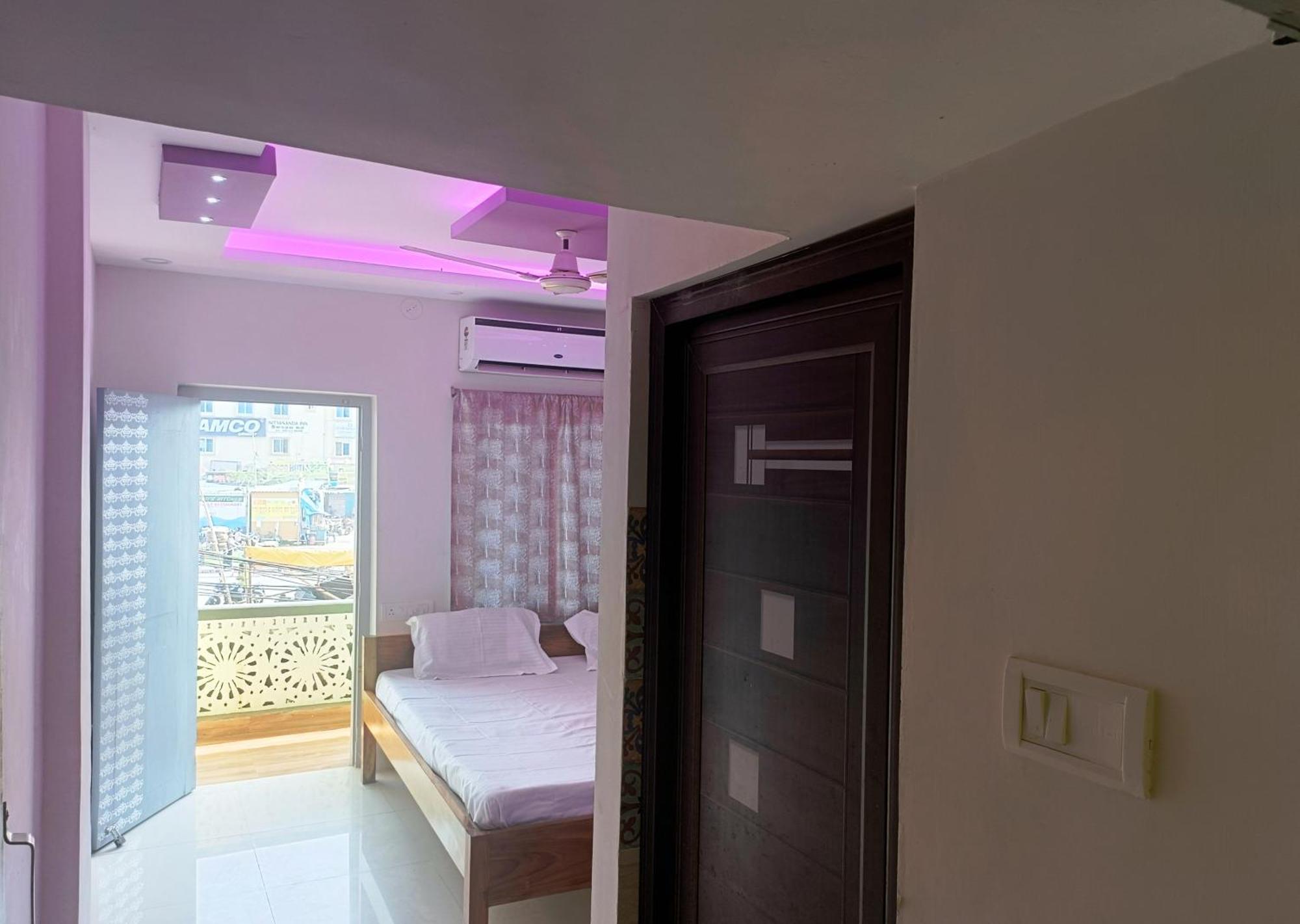 Hotel Grand View 普里 外观 照片